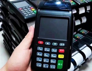 刷卡比较多用大机器还是小机器，揭秘