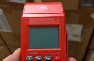 银联商务和拉卡拉pos机比较，哪个好，专业解答